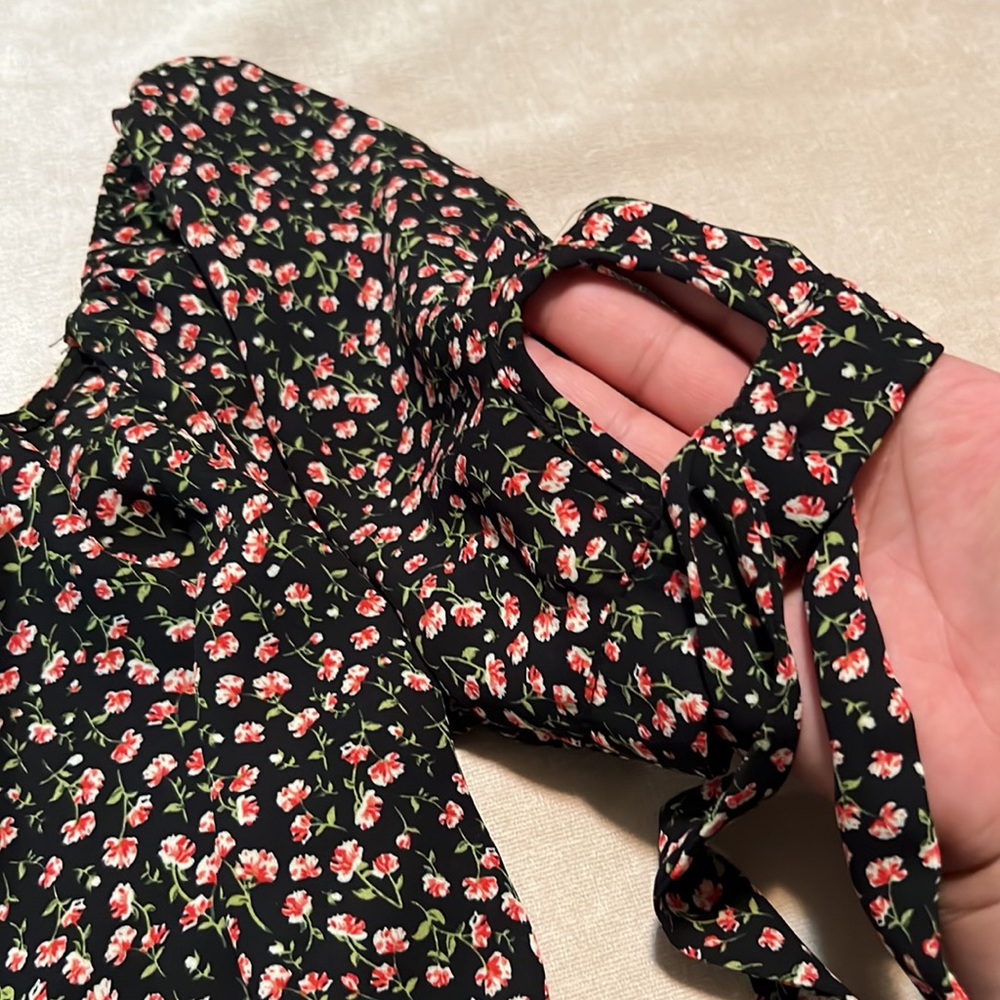 SIENNA SKY | DRESSES | FLORAL - Picture 3 of 12